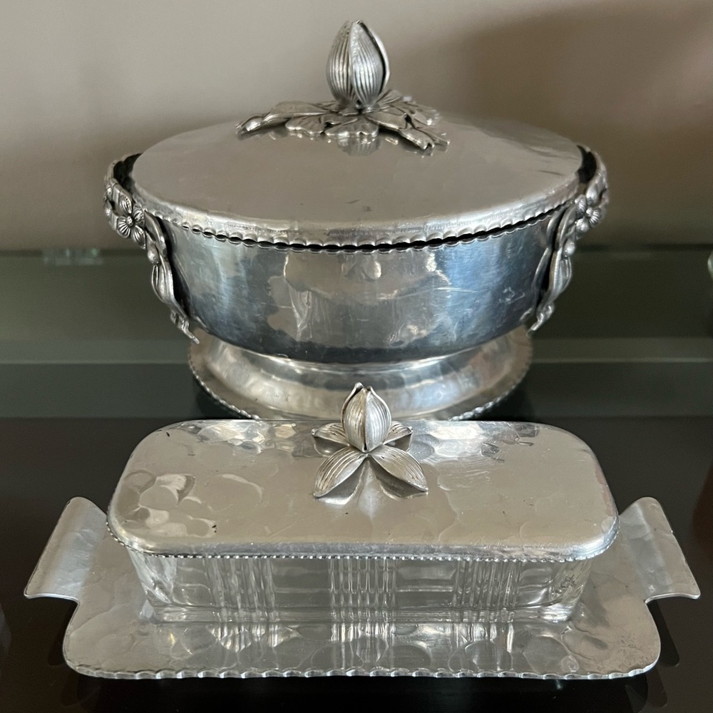 Vintage Rodney Kent 407 Hammered Aluminum Set of 2
